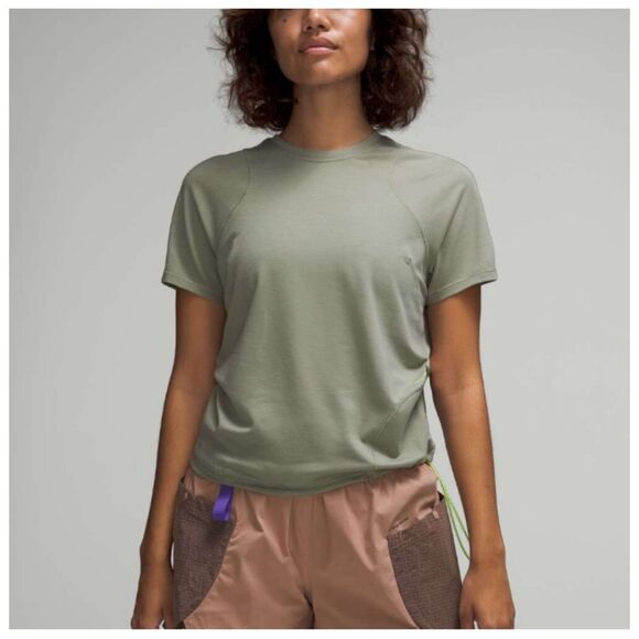 Lululemon Lightweight Cinched Hem Hiking T-Shirt in Laurel Green Size 10 - Picture 1 of 7